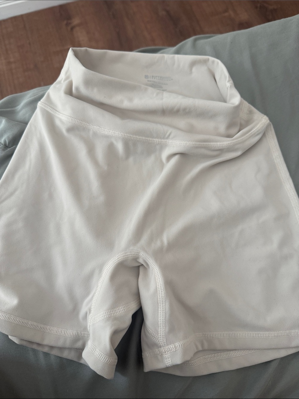 BuffBunny High-Waist Beige Active Shorts